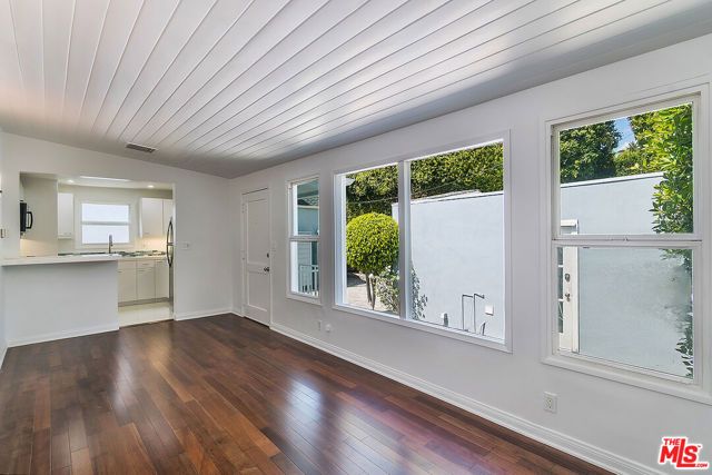 9025 Ashcroft Avenue, West Hollywood, CA 90048