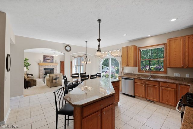 12300 Coopers Run, Strongsville, OH 44149