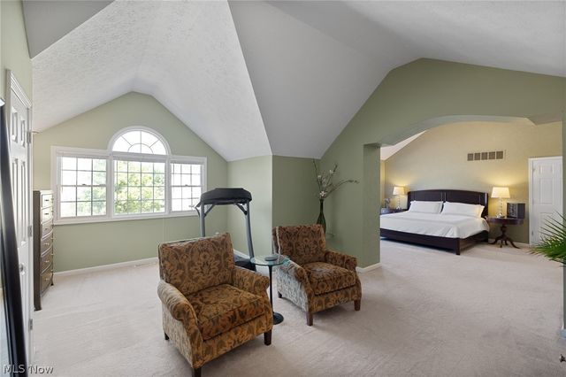12300 Coopers Run, Strongsville, OH 44149