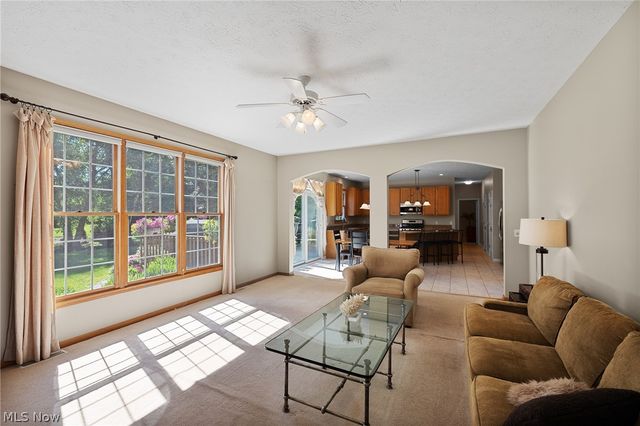 12300 Coopers Run, Strongsville, OH 44149