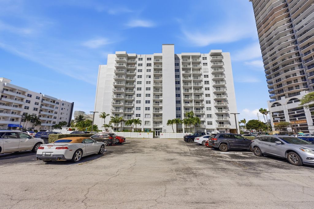 200 S Birch Road 605, Fort Lauderdale, FL 33316