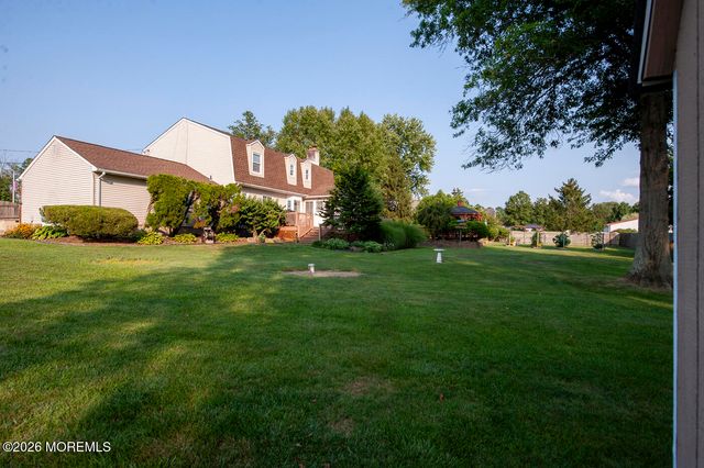 106 Chesterfield Jacobstown Road, Wrightstown, NJ 08562