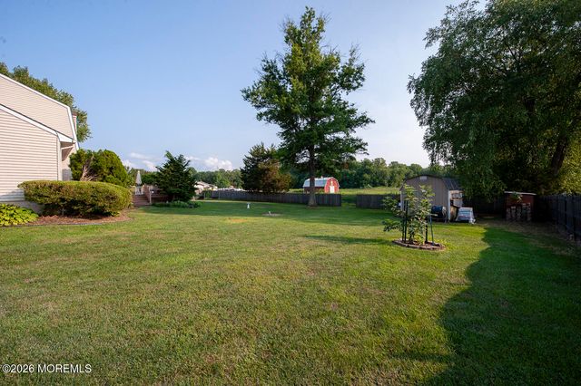 106 Chesterfield Jacobstown Road, Wrightstown, NJ 08562