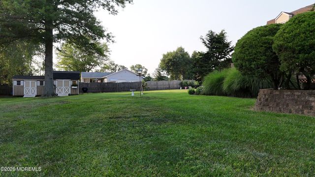 106 Chesterfield Jacobstown Road, Wrightstown, NJ 08562