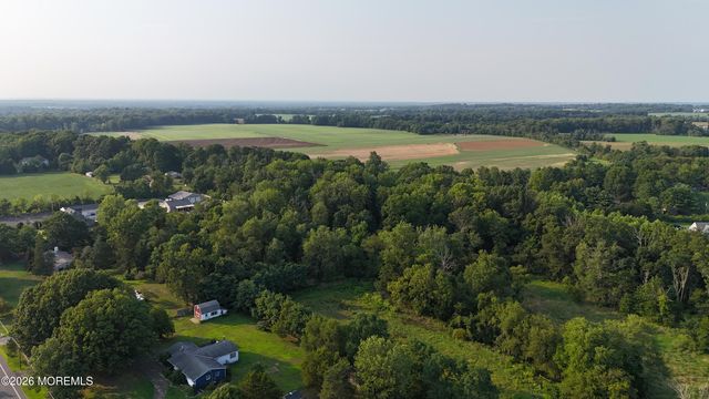 106 Chesterfield Jacobstown Road, Wrightstown, NJ 08562