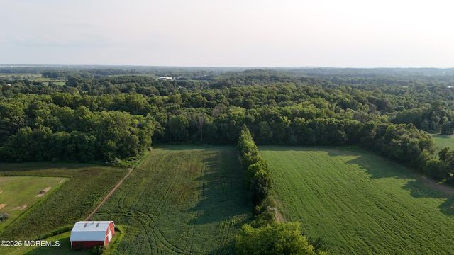 106 Chesterfield Jacobstown Road, Wrightstown, NJ 08562
