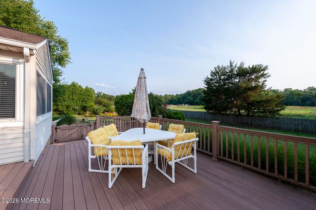106 Chesterfield Jacobstown Road, Wrightstown, NJ 08562