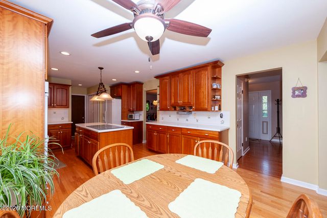 106 Chesterfield Jacobstown Road, Wrightstown, NJ 08562