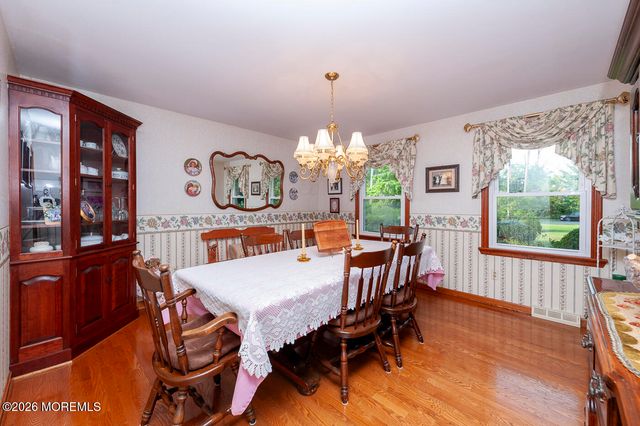 106 Chesterfield Jacobstown Road, Wrightstown, NJ 08562