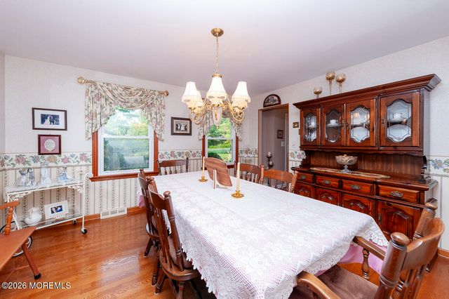 106 Chesterfield Jacobstown Road, Wrightstown, NJ 08562