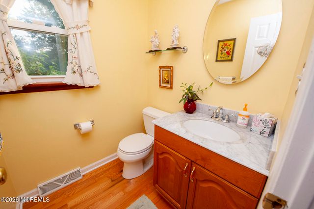 106 Chesterfield Jacobstown Road, Wrightstown, NJ 08562