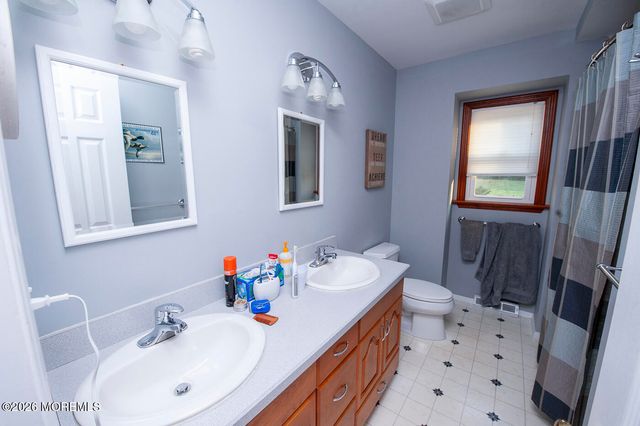 106 Chesterfield Jacobstown Road, Wrightstown, NJ 08562