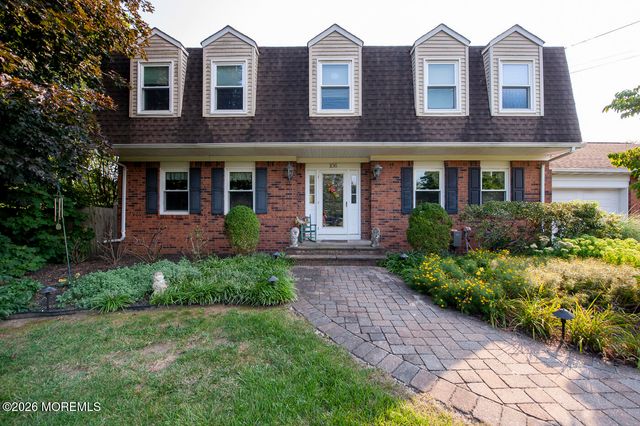 106 Chesterfield Jacobstown Road, Wrightstown, NJ 08562