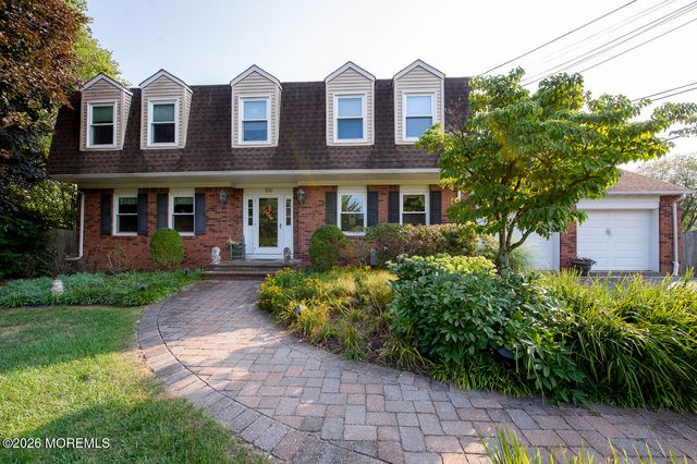 106 Chesterfield Jacobstown Road, Wrightstown, NJ 08562