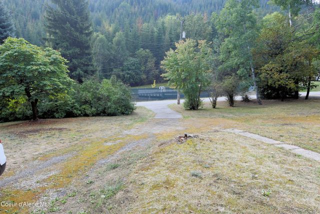 514 Main St, Wardner, ID 83837