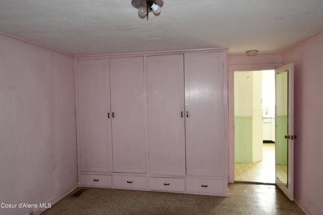 514 Main St, Wardner, ID 83837