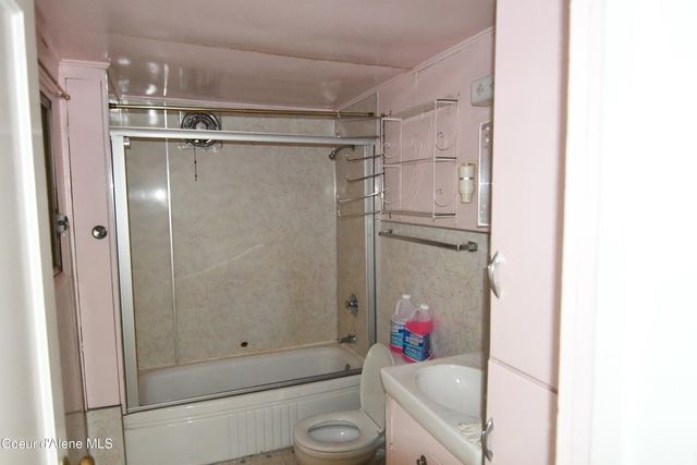 514 Main St, Wardner, ID 83837