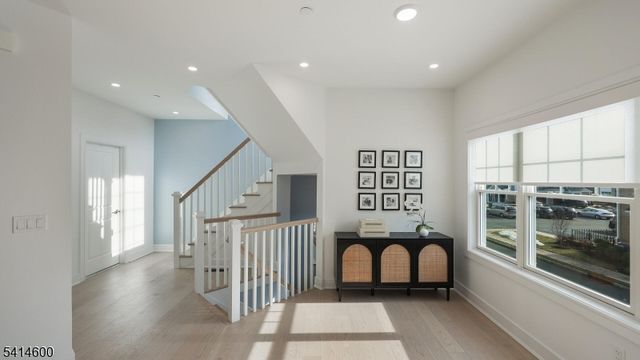 8 Mikula Way, Florham Park Boro, NJ 07932