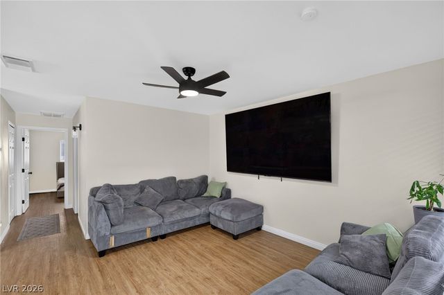 304 Orland Street 43, Las Vegas, NV 89107