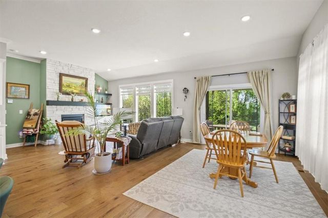 1713 NE Ravenwood Drive, Lee's Summit, MO 64086