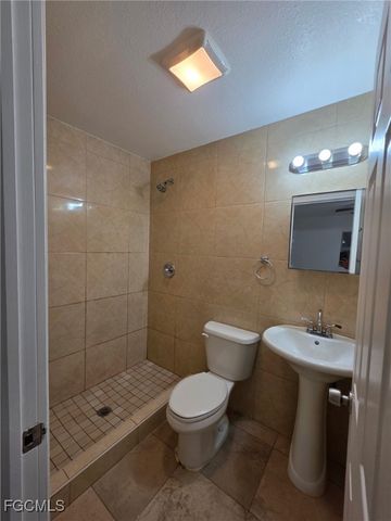 573 Figuera AVE 583, Fort Myers, FL 33905