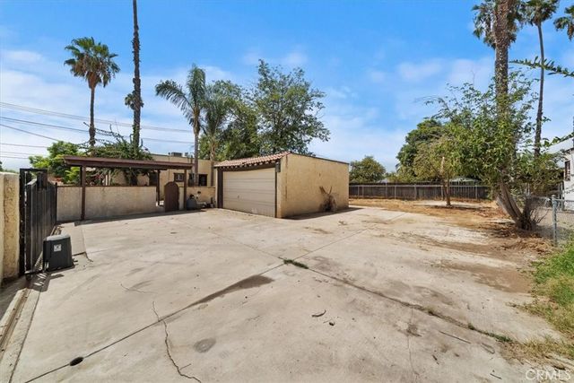 3405 Strong, Riverside, CA 92501