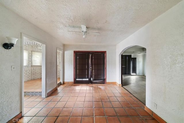 3405 Strong, Riverside, CA 92501
