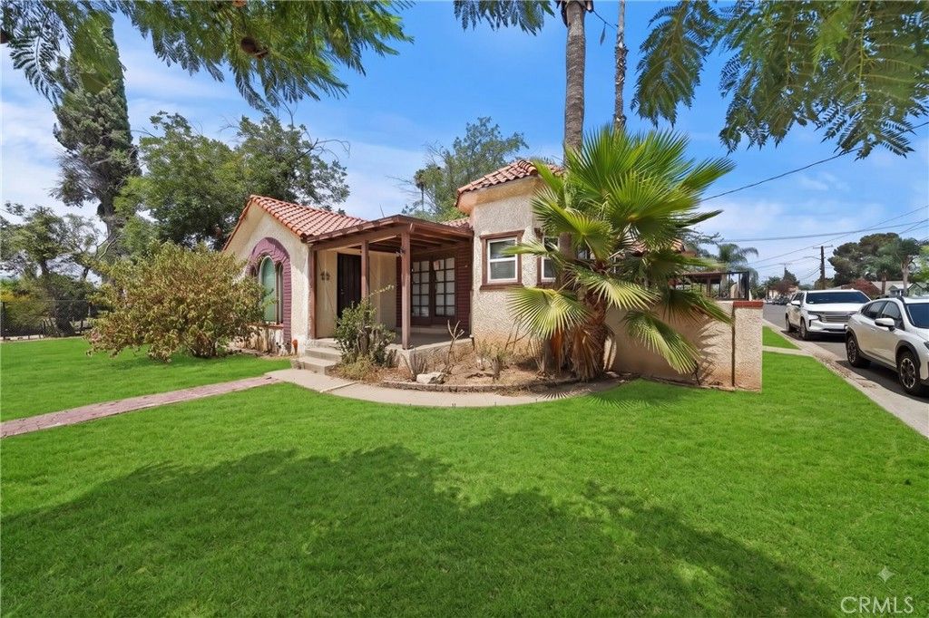 3405 Strong, Riverside, CA 92501