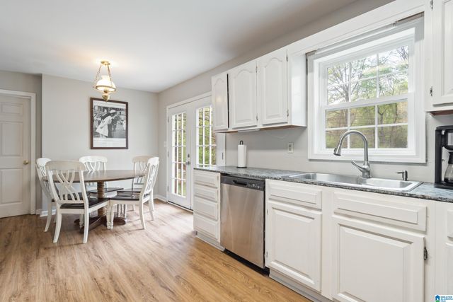 1926 PLEASANT RIDGE LOOP, Sylacauga, AL 35150