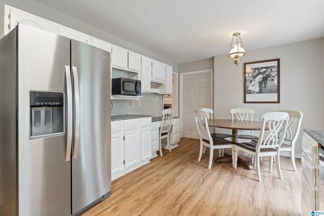 1926 PLEASANT RIDGE LOOP, Sylacauga, AL 35150