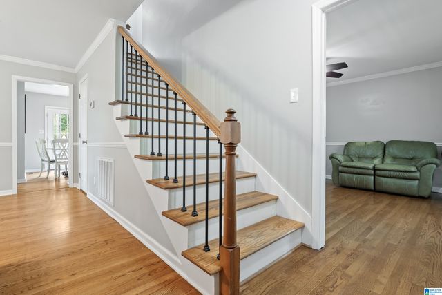 1926 PLEASANT RIDGE LOOP, Sylacauga, AL 35150