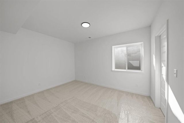 2615 SW Tracker Lane, Lee's Summit, MO 64082