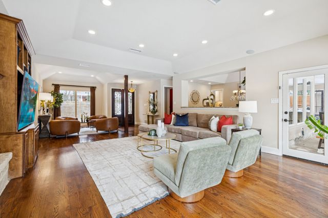 6830 Gateridge Drive, Dallas, TX 75254