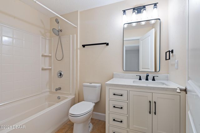 684 Aldenham Lane, Ormond Beach, FL 32174
