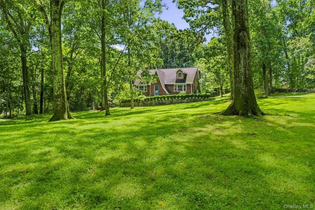 61 Bowe Lane, Lagrangeville, NY 12540