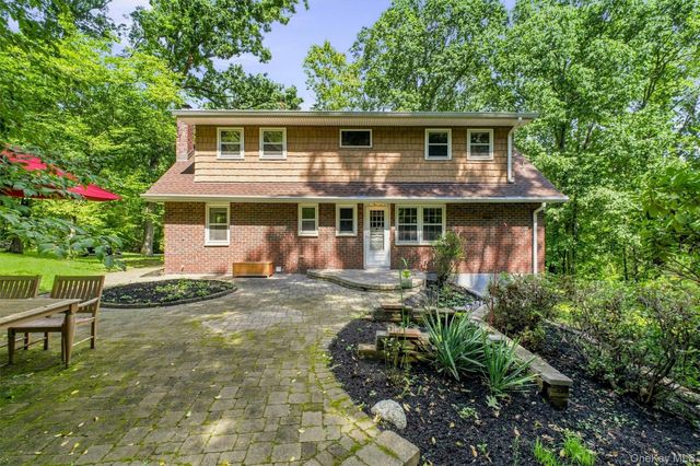 61 Bowe Lane, Lagrangeville, NY 12540