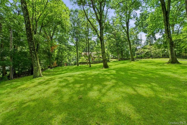 61 Bowe Lane, Lagrangeville, NY 12540