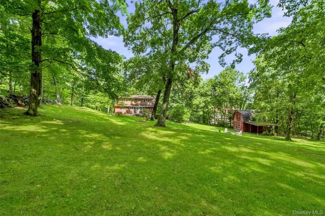 61 Bowe Lane, Lagrangeville, NY 12540