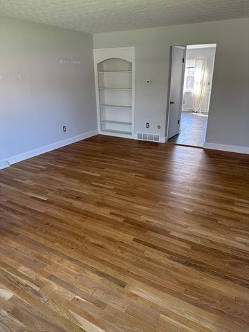 4865 Dierker Road, Columbus, OH 43220