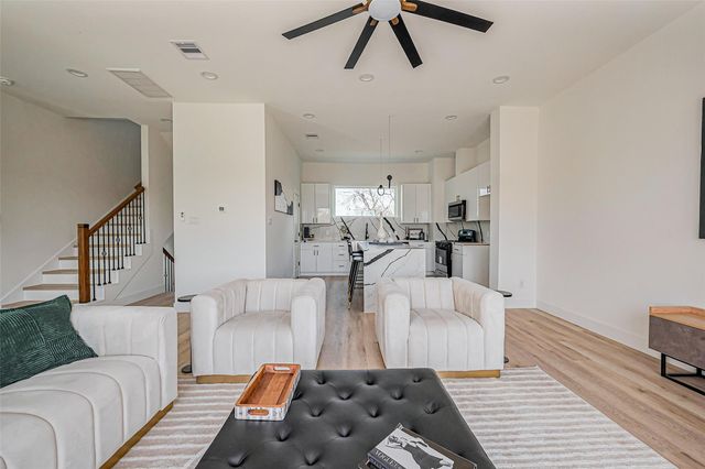 4207 Ward Street, Houston, TX 77021
