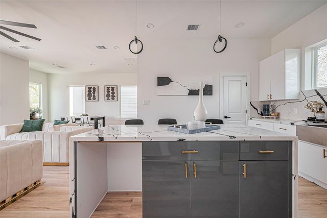 4207 Ward Street, Houston, TX 77021