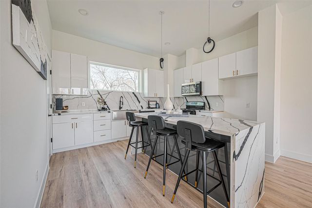 4207 Ward Street, Houston, TX 77021