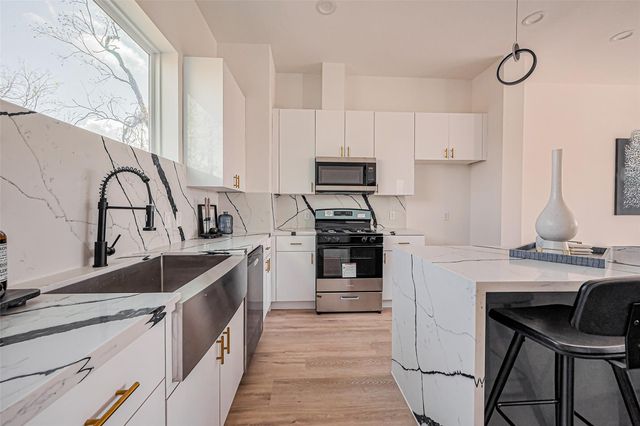 4207 Ward Street, Houston, TX 77021