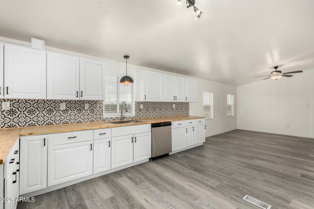 19305 E BLACK ROCK Trail, Florence, AZ 85132