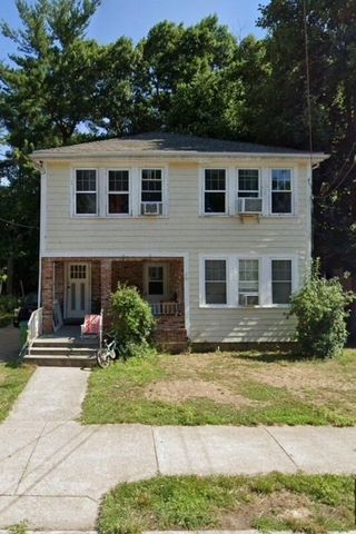 105-107 Warwick Rd, Newton, MA 02465