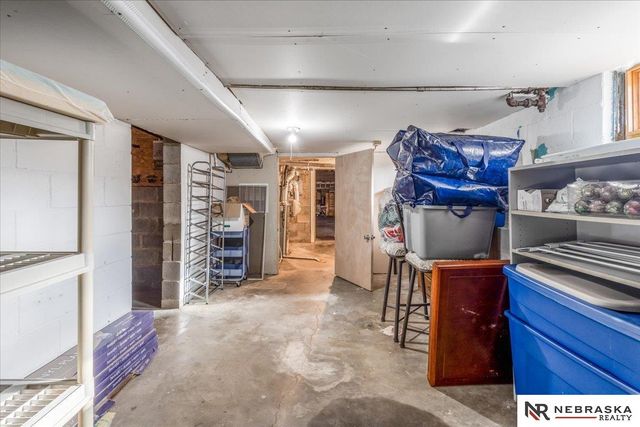 6322 Hamilton Street, Omaha, NE 68132