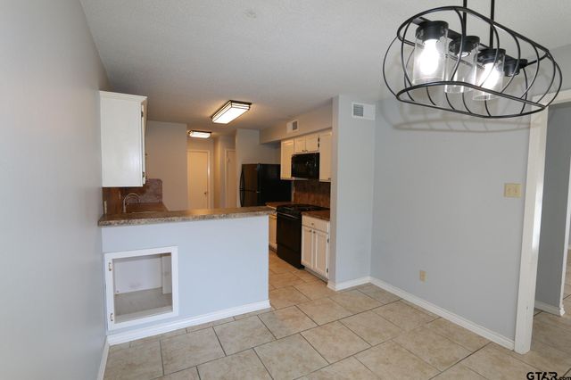 963 Creekside Drive, Tyler, TX 75703