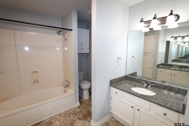 963 Creekside Drive, Tyler, TX 75703