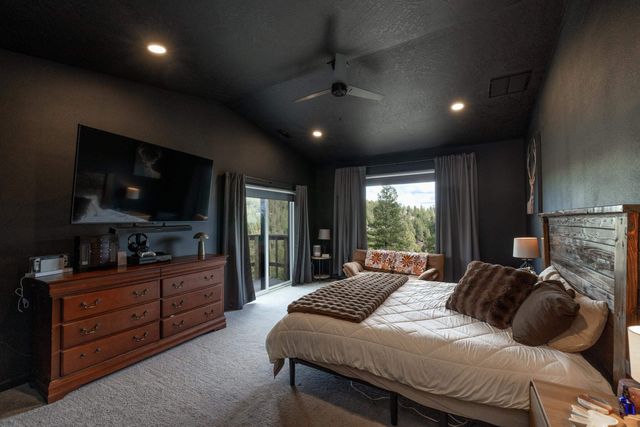 6670 Stoneridge Way, Nine Mile Falls, WA 99006