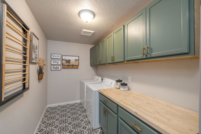 6670 Stoneridge Way, Nine Mile Falls, WA 99006